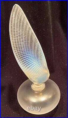 Lalique Opalescent Shell Perfume Bottle Flacon Coquillage Signed Made In France